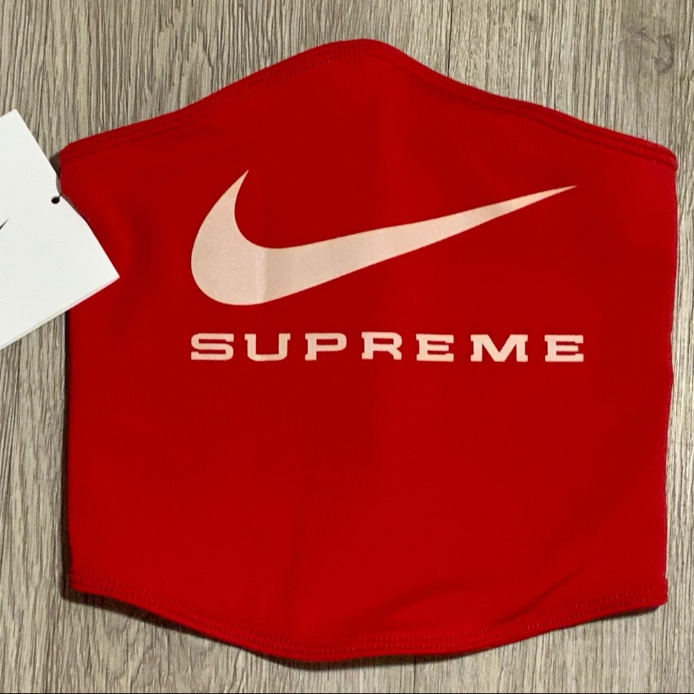 New Supreme Nike Neck Warmer Red one size fits most - Picture 2 of 8